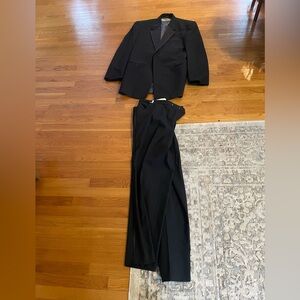 Perry Ellis Black Tux (44L 38W)
